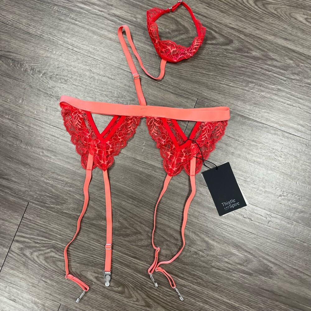 NWT Thistle and Spire Kane Garter Belt Women M Red Lace Strapy Lingerie w Choker - Picture 2 of 9